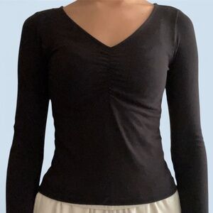 H&M Women’s Black Rutched Long Sleeve Top